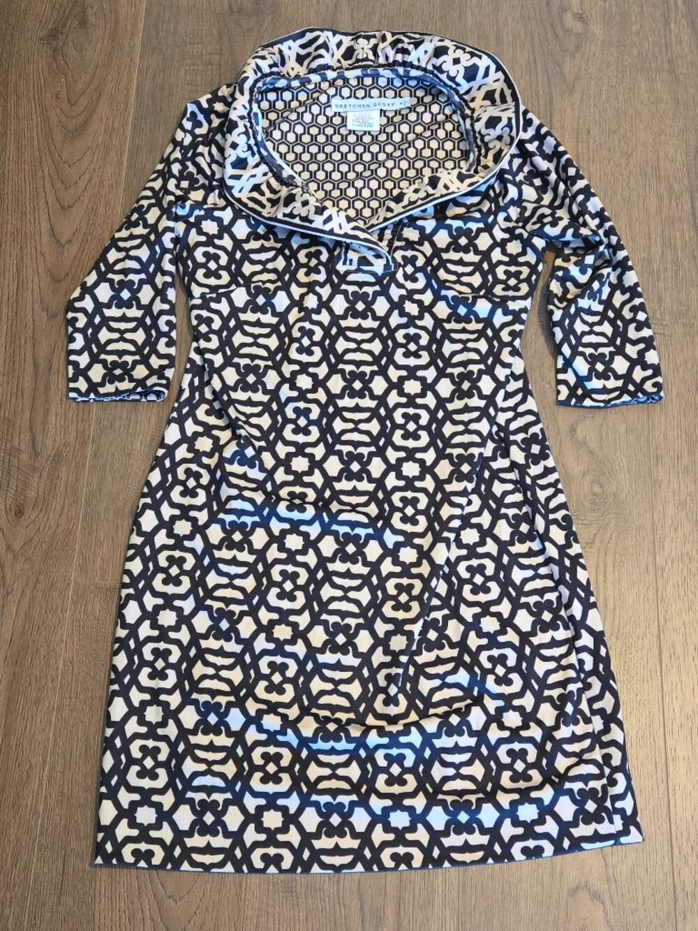 Gretchen Scott Women's Graphic Dress Sz Sm Tan and Black